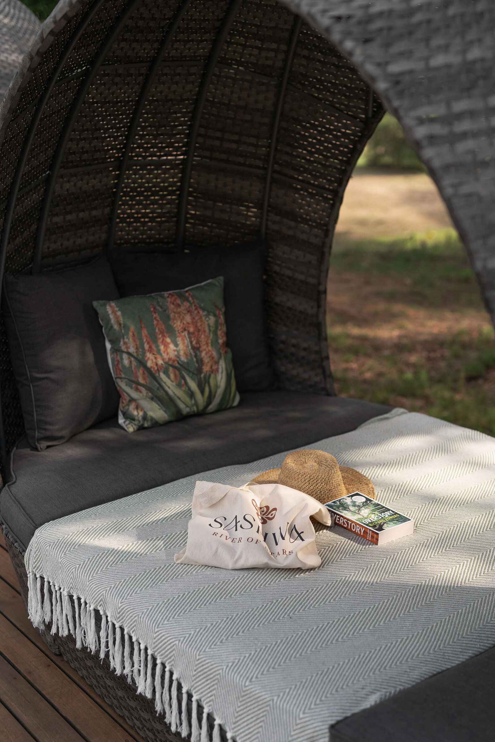 Styled daybed at Sashwa lodge